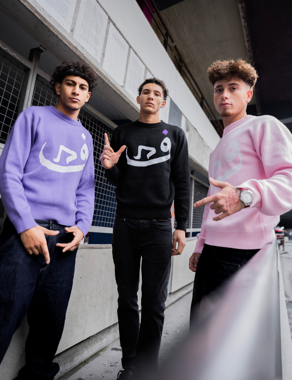 Pull 808 - Noir